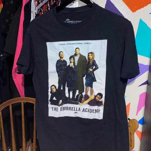 The Umbrella Academy Tee - Picture 1 of 3
